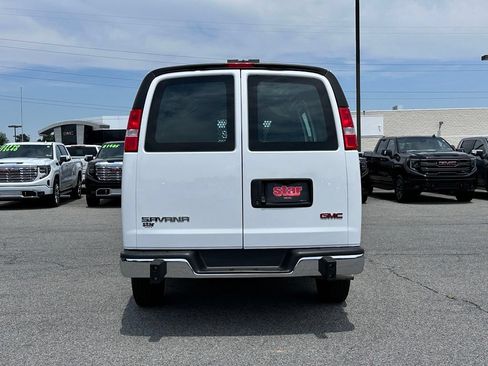 Used 2025 GMC Savana 2500 w/ Driver Convenience Package RWD image 9