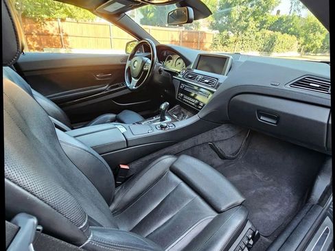 Used 2012 BMW 650i Convertible image 30
