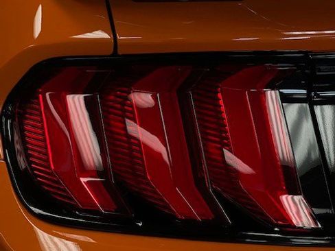 Used 2021 Ford Mustang Shelby GT500 w/ Technology Package image 17