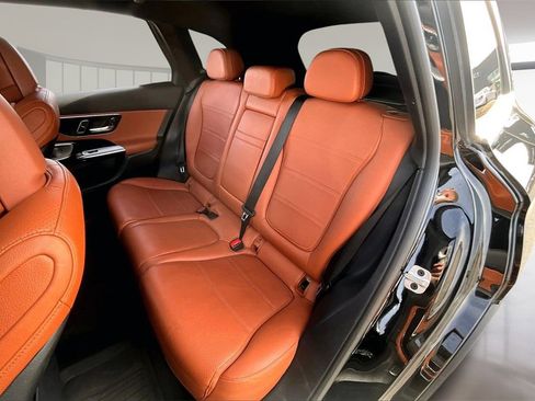 Used 2023 Mercedes-Benz GLC 300 4MATIC image 25