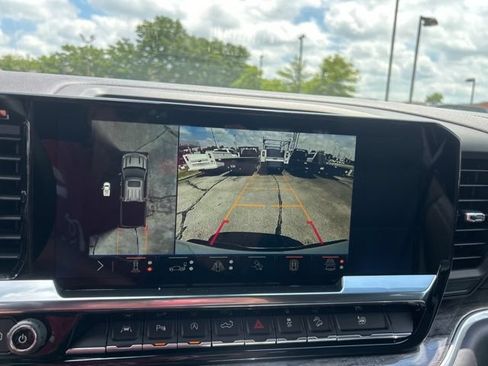 New 2026 Chevrolet Silverado 1500 LTZ w/ LTZ Premium Package AWD/4WD image 23