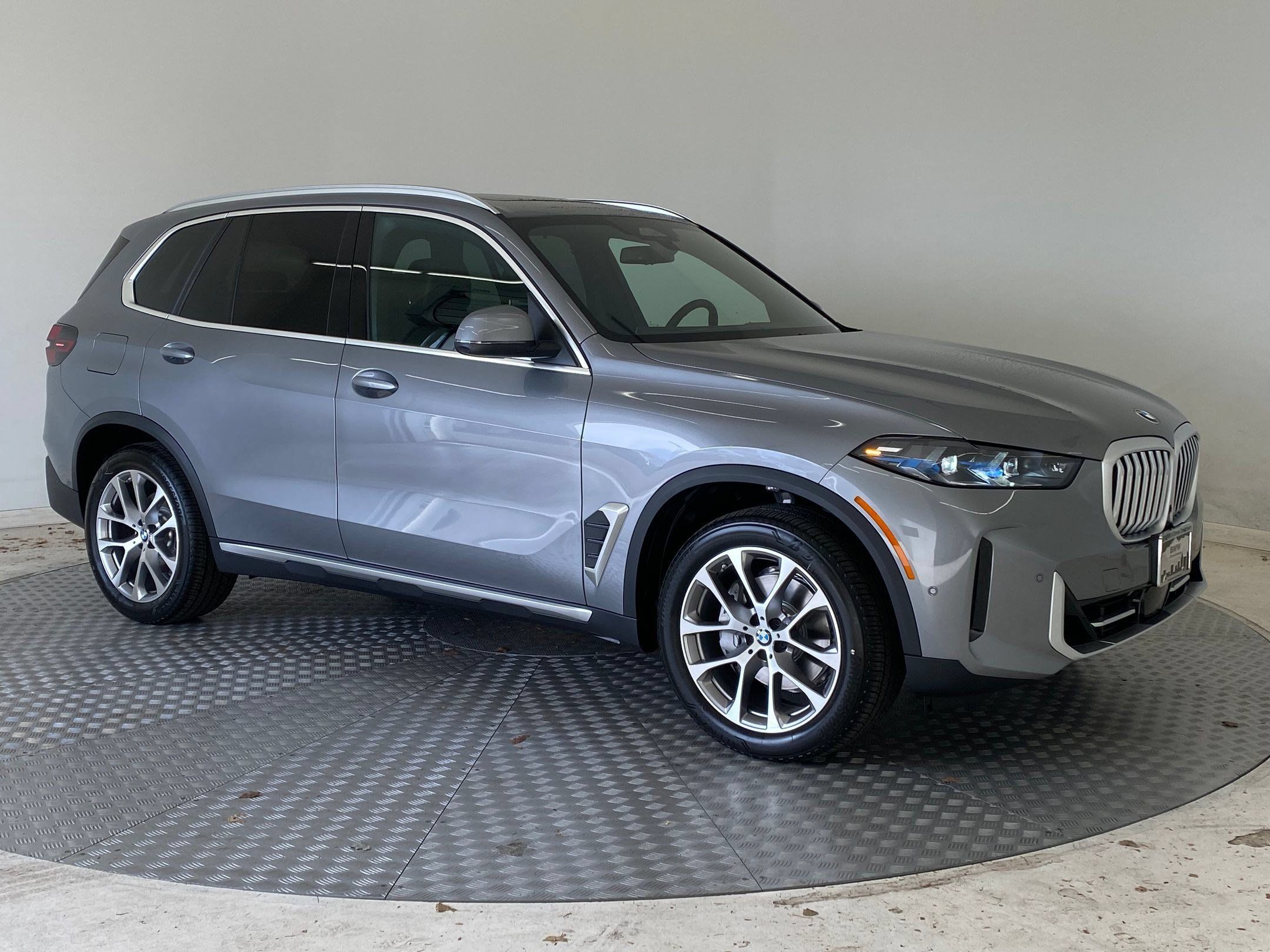Used 2026 BMW X5 xDrive40i w/ Climate Comfort Package AWD/4WD image 6