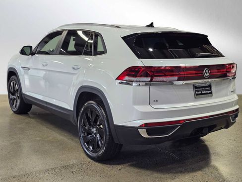 New 2026 Volkswagen Atlas Cross Sport SE image 5
