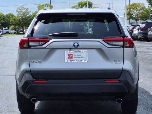 Certified 2022 Toyota RAV4 XLE Premium AWD/4WD image 6