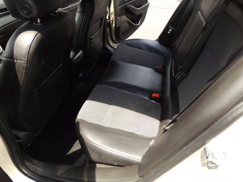 Used 2015 Chevrolet Malibu LT FWD image 15