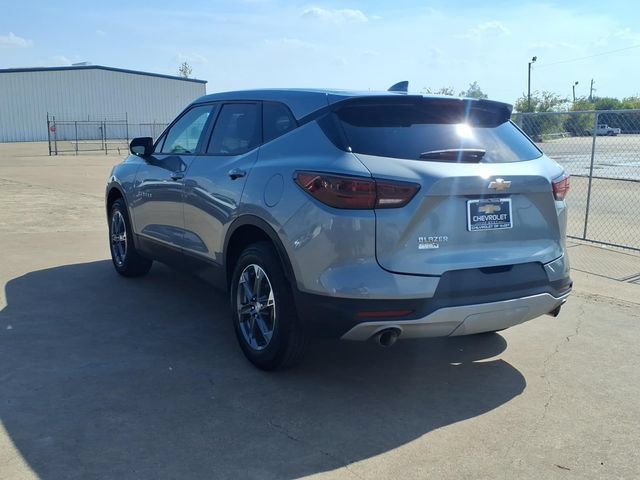 Used 2025 Chevrolet Blazer LT FWD image 7
