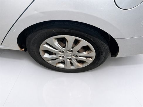 Used 2010 Kia Forte EX FWD image 27