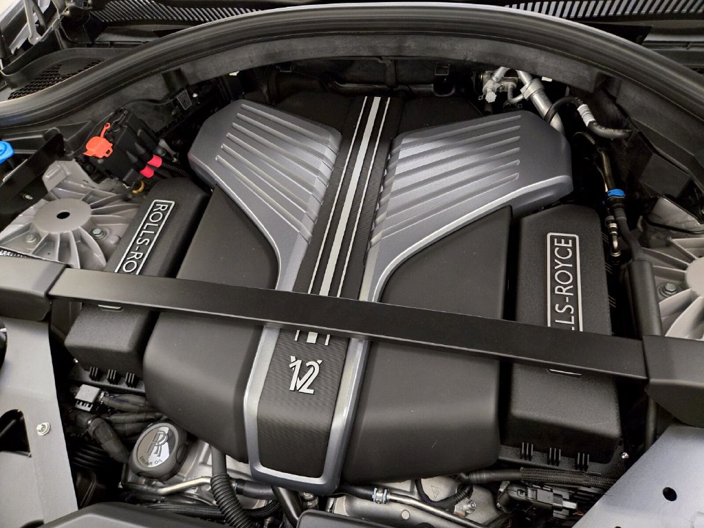 New 2027 Rolls-Royce Cullinan Black Badge AWD/4WD image 28