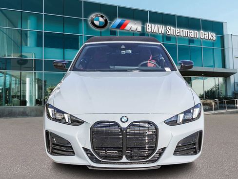 New 2026 BMW M440i Convertible w/ Premium Package image 2