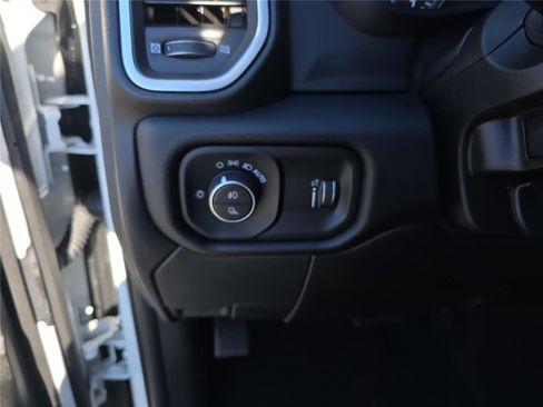 Used 2024 RAM 2500 Big Horn w/ Bed Utility Group image 35