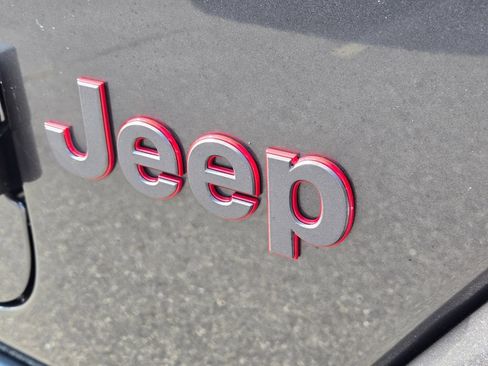 Used 2020 Jeep Wrangler Unlimited Rubicon w/ Dual Top Group AWD/4WD image 5