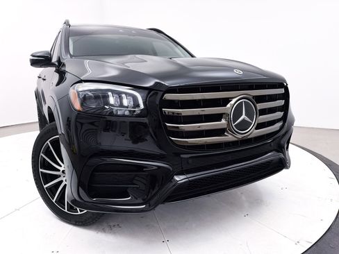 Used 2024 Mercedes-Benz GLS 450 4MATIC image 25