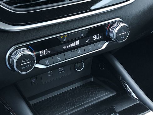 New 2025 Nissan Altima 2.5 SR w/ SR Premium Package image 29