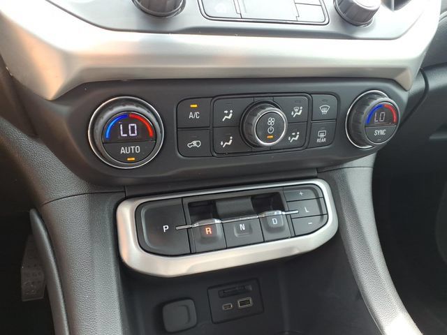 Used 2021 GMC Acadia SLT w/ Technology Package FWD image 28