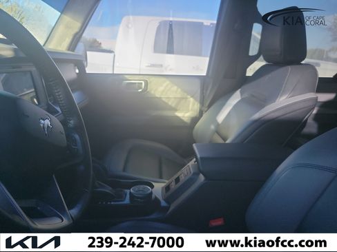 Used 2022 Ford Bronco Black Diamond AWD/4WD image 9
