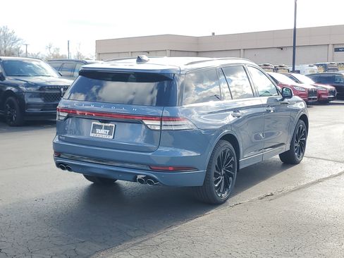 New 2026 Lincoln Aviator Reserve image 4