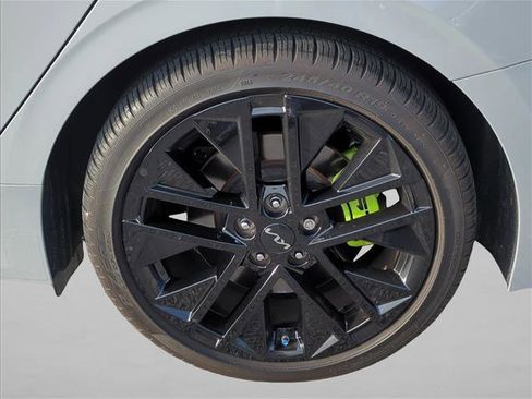 Used 2025 Kia K5 GT w/ GT1 Package image 6