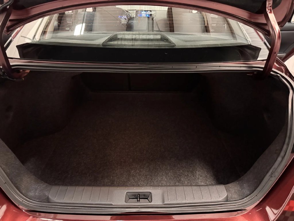 Used 2025 Nissan Sentra SV w/ All-Weather Package FWD image 36