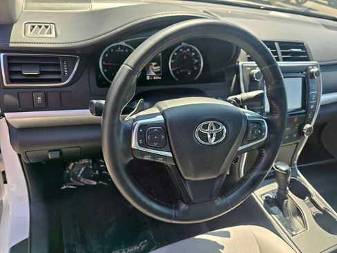 Used 2016 Toyota Camry SE FWD image 23