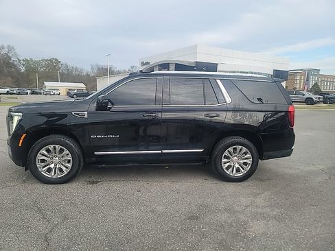 Certified 2025 GMC Yukon Denali image 4