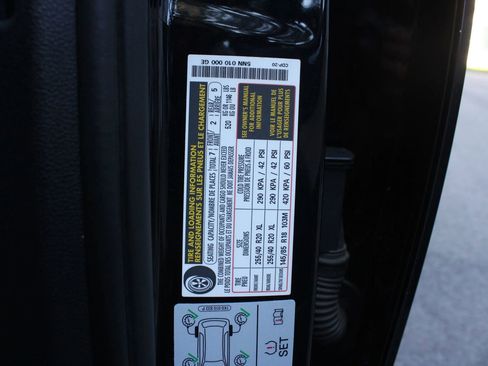 Used 2021 Volkswagen Tiguan SE FWD image 36
