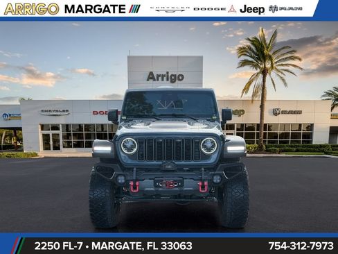 Used 2026 Jeep Wrangler Unlimited Rubicon w/ Technology Group AWD/4WD image 2