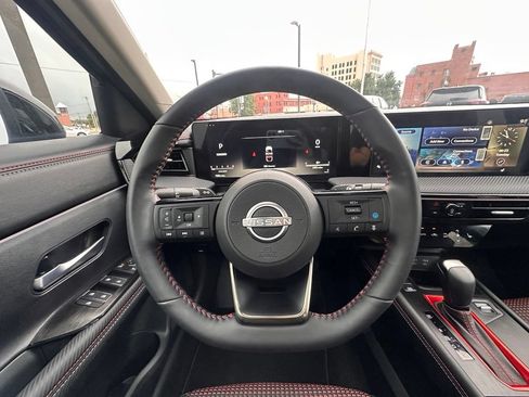 Certified 2025 Nissan Kicks SR w/ SR Premium Package AWD/4WD image 23