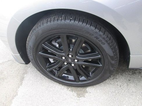 Used 2024 Ford Edge ST-Line image 12