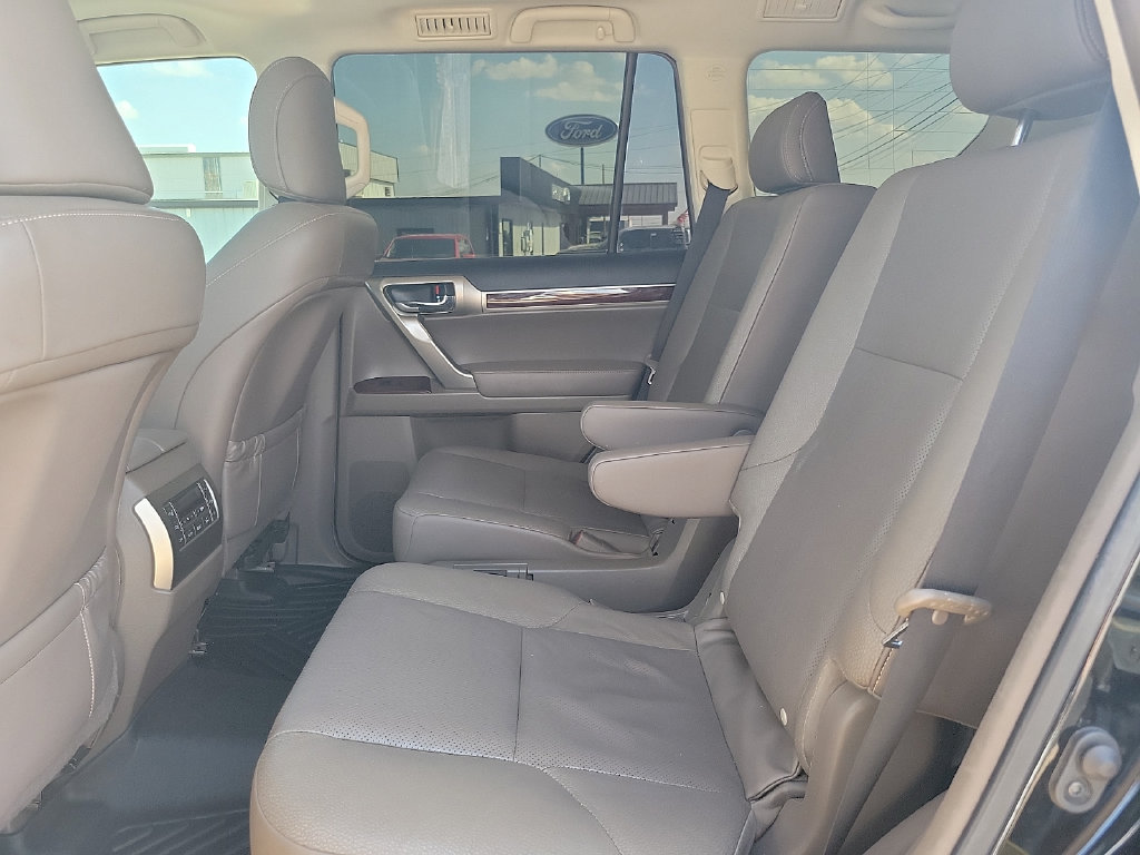 Used 2019 Lexus GX 460 Premium AWD/4WD image 17
