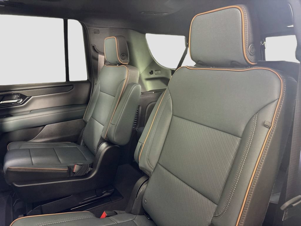 New 2026 GMC Yukon XL AT4 AWD/4WD image 25