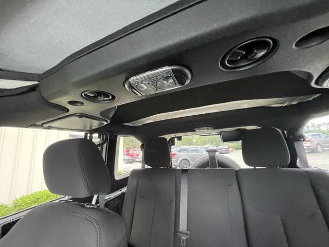 Used 2017 Jeep Wrangler Unlimited Sport w/ Quick Order Package 24S AWD/4WD image 29