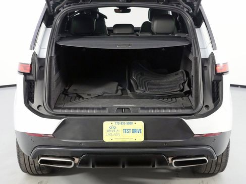 Used 2024 Land Rover Range Rover Sport SE image 9