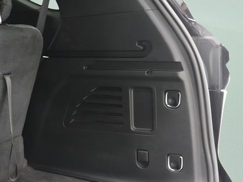 Used 2024 Chevrolet Traverse LT AWD/4WD image 28