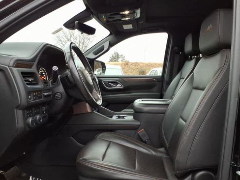 Used 2021 Chevrolet Tahoe High Country w/ Premium Package image 12