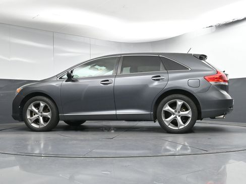 Used 2010 Toyota Venza Base image 28