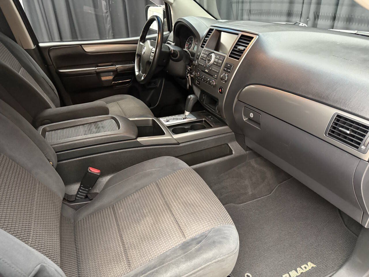 Used 2012 Nissan Armada SV AWD/4WD image 23