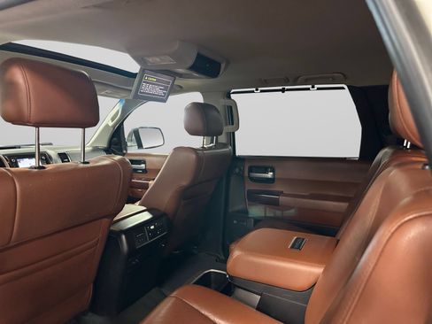 Used 2014 Toyota Sequoia Platinum AWD/4WD image 37