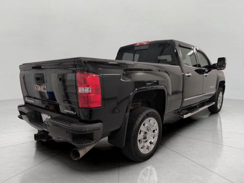 Used 2019 GMC Sierra 2500 Denali AWD/4WD image 19