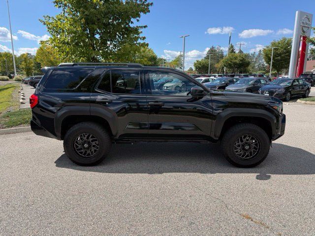 Used 2025 Toyota 4Runner SR5 AWD/4WD image 4