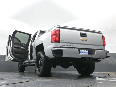 Used 2018 Chevrolet Silverado 1500 LT w/ All Star Edition image 50