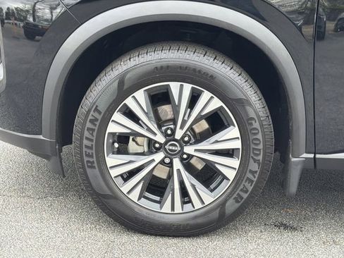 Certified 2023 Nissan Rogue SV image 21