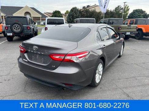 Used 2020 Toyota Camry LE FWD image 5