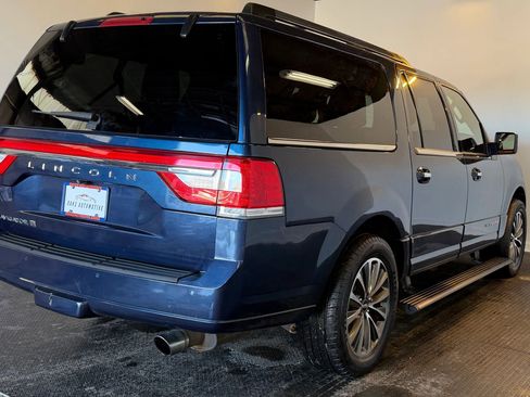 Used 2017 Lincoln Navigator L Select AWD/4WD image 5