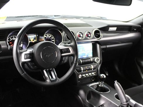 Used 2018 Ford Mustang GT w/ GT Performance Package RWD image 7