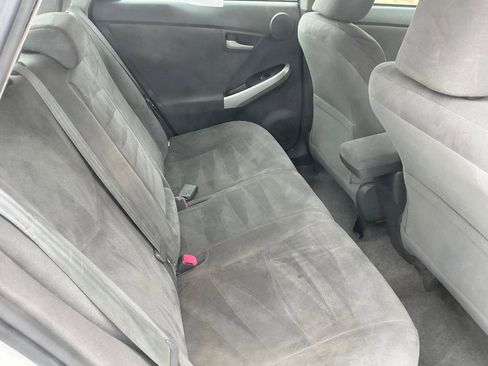 Used 2010 Toyota Prius Five image 10