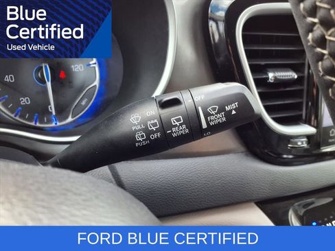 Used 2024 Chrysler Pacifica Touring-L FWD image 19