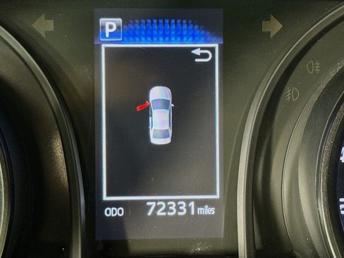 Used 2021 Toyota Camry SE FWD image 14