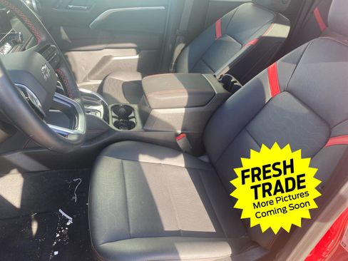 Used 2024 Chevrolet Colorado Z71 w/ Z71 Convenience Package 2 image 10