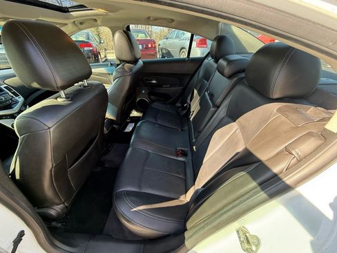 Used 2011 Chevrolet Cruze LTZ image 16