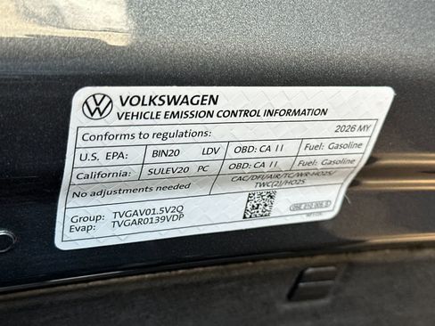 Used 2026 Volkswagen Jetta SE FWD image 29